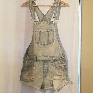 For vacation but never wore!